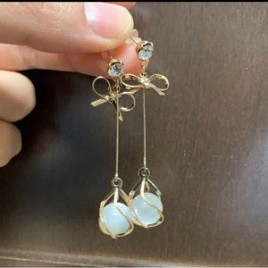 Dainty Faux pearls bow design drop earrings gold statement earrings